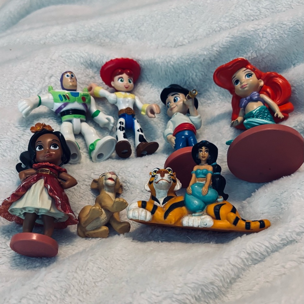 Disney Colorful Character Figurine Set